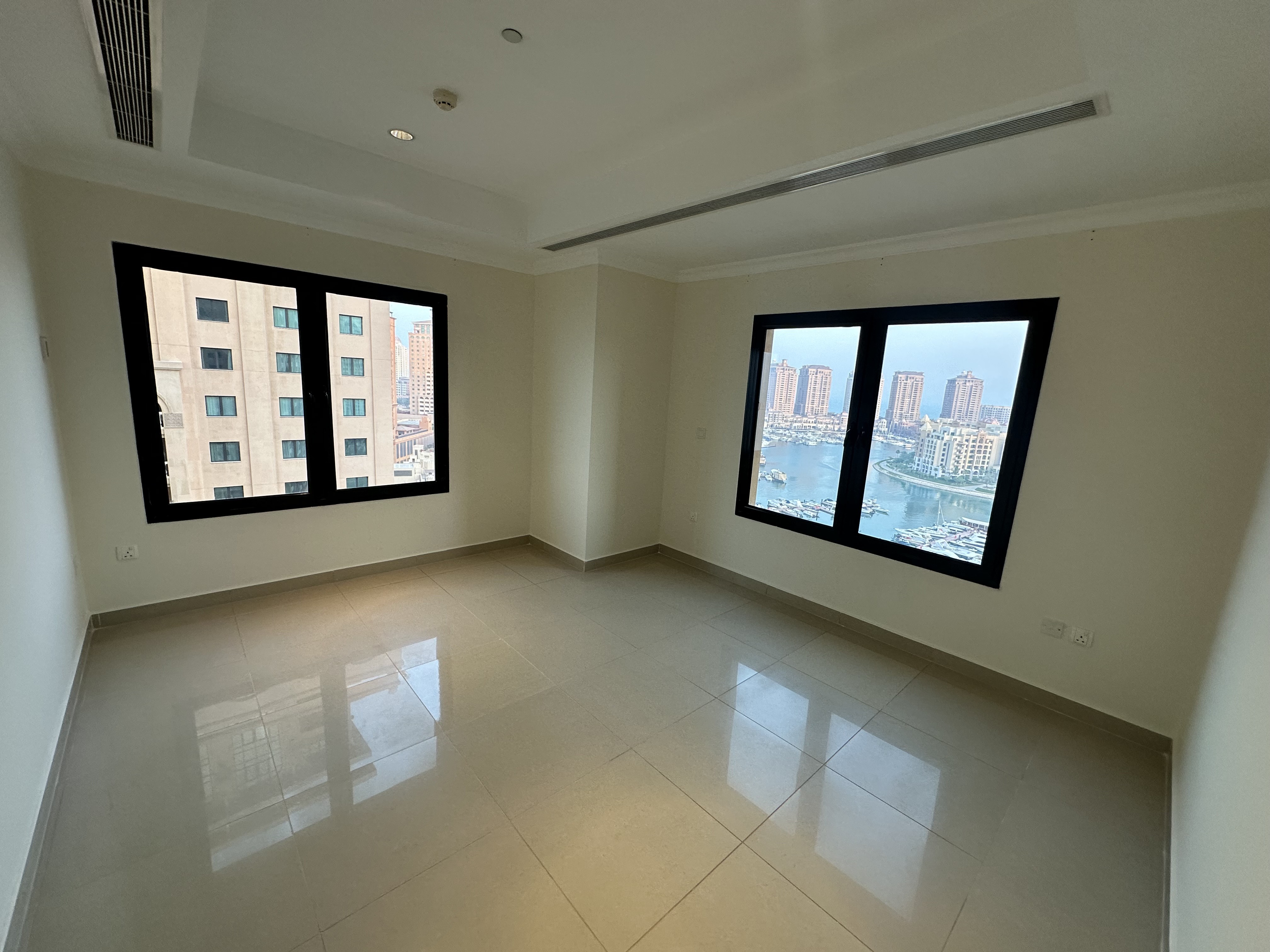 3 Bedroom Semi Furnished Fully Marina View thumbnail 14