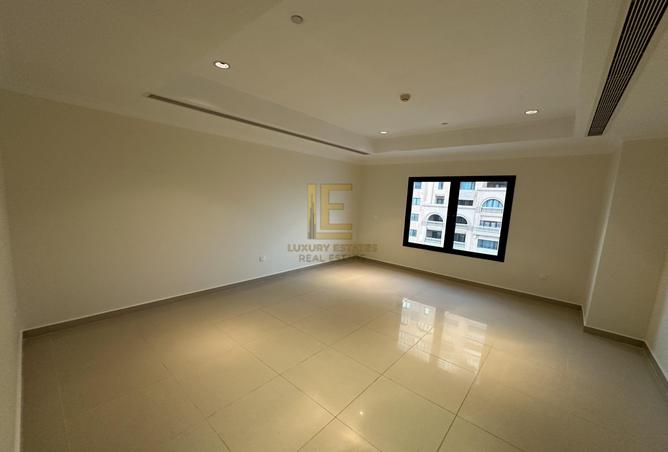 57305382 - Property Image 3