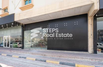 Shop - Studio - 1 for rent in Ammar Bin Yasser Street - Al Aziziyah - Doha