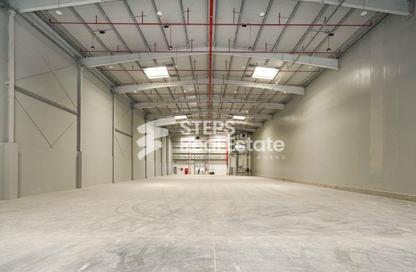 Warehouse - Studio - 2 Bathrooms for rent in Umm Salal Mahammad - Umm Salal City - Doha