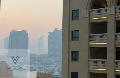 Apartment - 1 Bedroom - 2 Bathrooms for rent in West Porto Drive - Porto Arabia - The Pearl Island - Doha