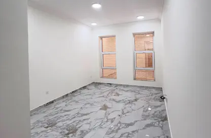 Apartment - 2 Bedrooms - 3 Bathrooms for rent in Salwa Road - Al Aziziyah - Doha Apartment - 2 Bedrooms - 3 Bathrooms for rent in Salwa Road - Al Aziziyah - Doha