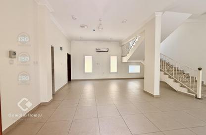 Villa - 3 Bedrooms - 3 Bathrooms for rent in Ammar Bin Yasser Street - Al Aziziyah - Doha