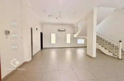 Villa - 3 Bedrooms - 3 Bathrooms for rent in Ammar Bin Yasser Street - Al Aziziyah - Doha