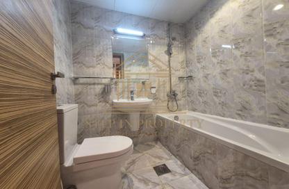 Apartment - 2 Bedrooms - 2 Bathrooms for rent in Al Sadd Road - Al Sadd - Doha