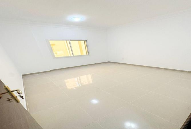 54877837 - Property Image 2