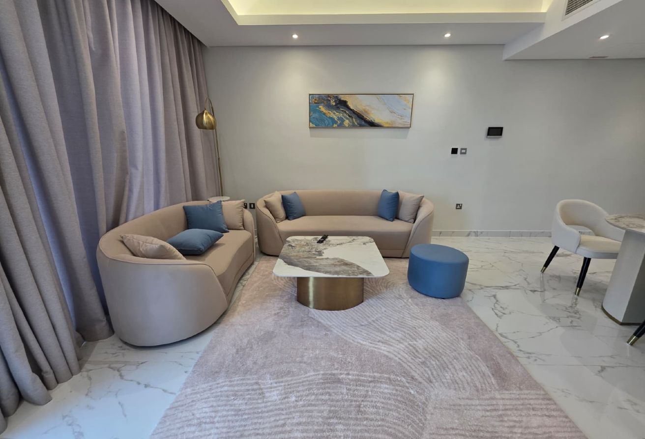 AMAZING 2 BEDROOM | HIGHER FLOOR AVAILABLE |MARINA thumbnail 4