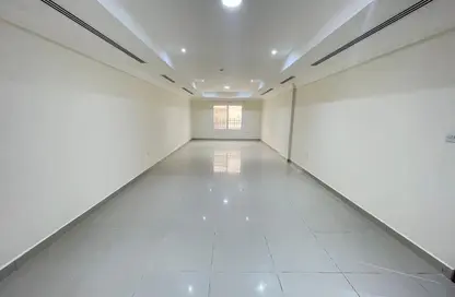 Apartment - 5 Bedrooms - 4 Bathrooms for rent in Old Airport Road - Old Airport Road - Doha