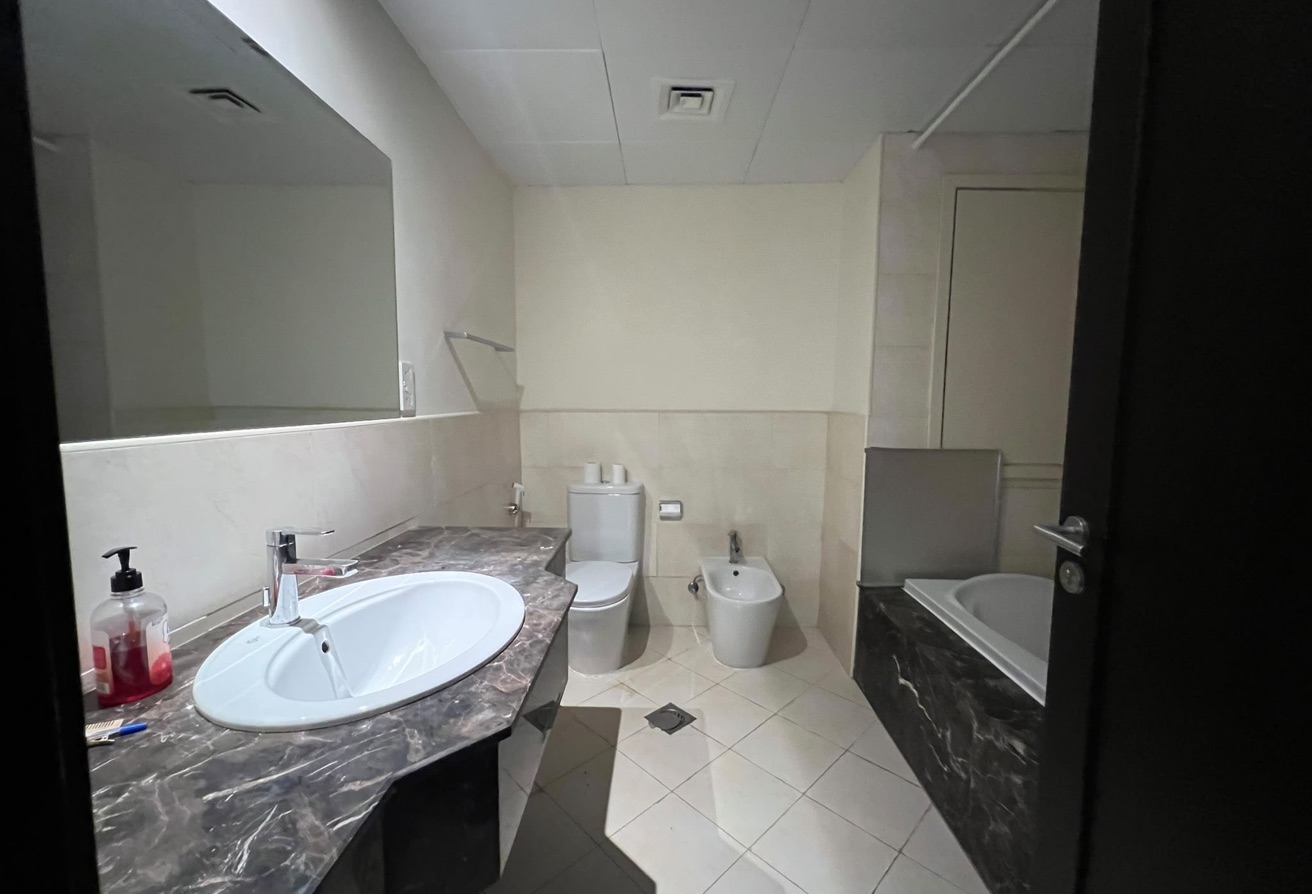 CHEAPEST FULLY FURNISHED 1 BEDROOM INCLUDING BILLS thumbnail 11