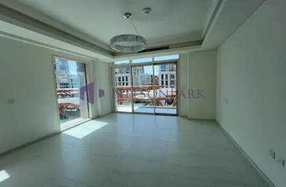 شقة - غرفة نوم - 2 حمامات للبيع في كريستال ريزيدنس - جزيرة جيوان - جزيرة اللؤلؤة - الدوحة