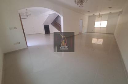 Compound - 3 Bedrooms - 4 Bathrooms for rent in Al Azizia Street - Al Aziziyah - Doha