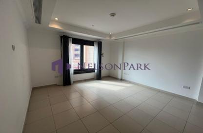 Apartment - 2 Bedrooms - 4 Bathrooms for sale in East Porto Drive - Porto Arabia - The Pearl Island - Doha Apartment - 2 Bedrooms - 4 Bathrooms for sale in East Porto Drive - Porto Arabia - The Pearl Island - Doha
