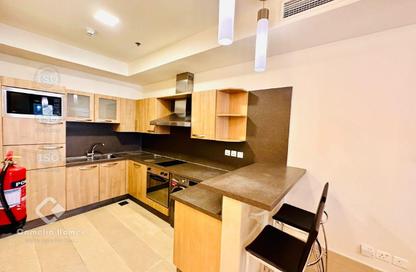 Apartment - 2 Bedrooms - 3 Bathrooms for rent in West Bay Tower - West Bay - West Bay - Doha Apartment - 2 Bedrooms - 3 Bathrooms for rent in West Bay Tower - West Bay - West Bay - Doha
