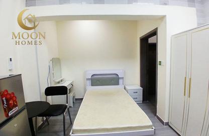 Apartment - Studio - 1 Bathroom for rent in Umm Ghuwailina 4 - Umm Ghuwailina - Doha