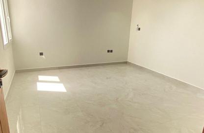 Apartment - 2 Bedrooms - 2 Bathrooms for rent in Al Mansoura - Al Mansoura - Doha