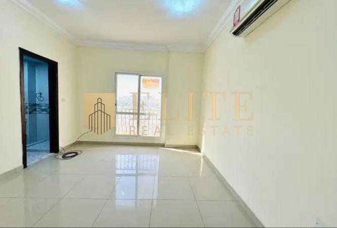 2OihWR684qO - Property Image 2