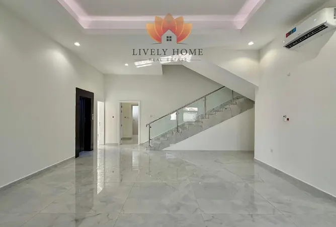63311428 - Property Image 2