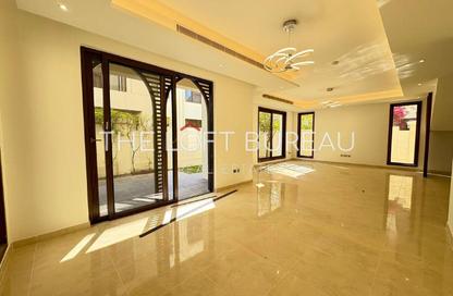 Villa - 4 Bedrooms - 6 Bathrooms for rent in Giardino Gardens - Giardino Villas - The Pearl Island - Doha