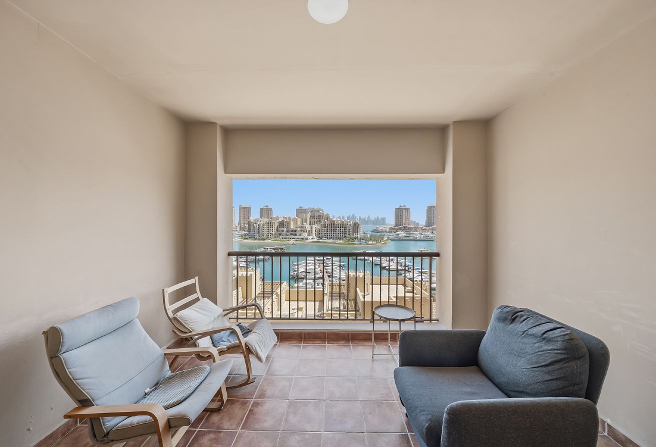Furnished Studio with Balcony | Marina View