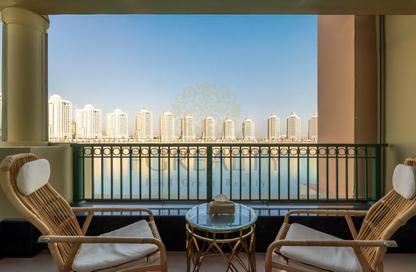 Townhouse - 1 - 2 for sale in Viva West - Viva Bahriyah - The Pearl Island - Doha