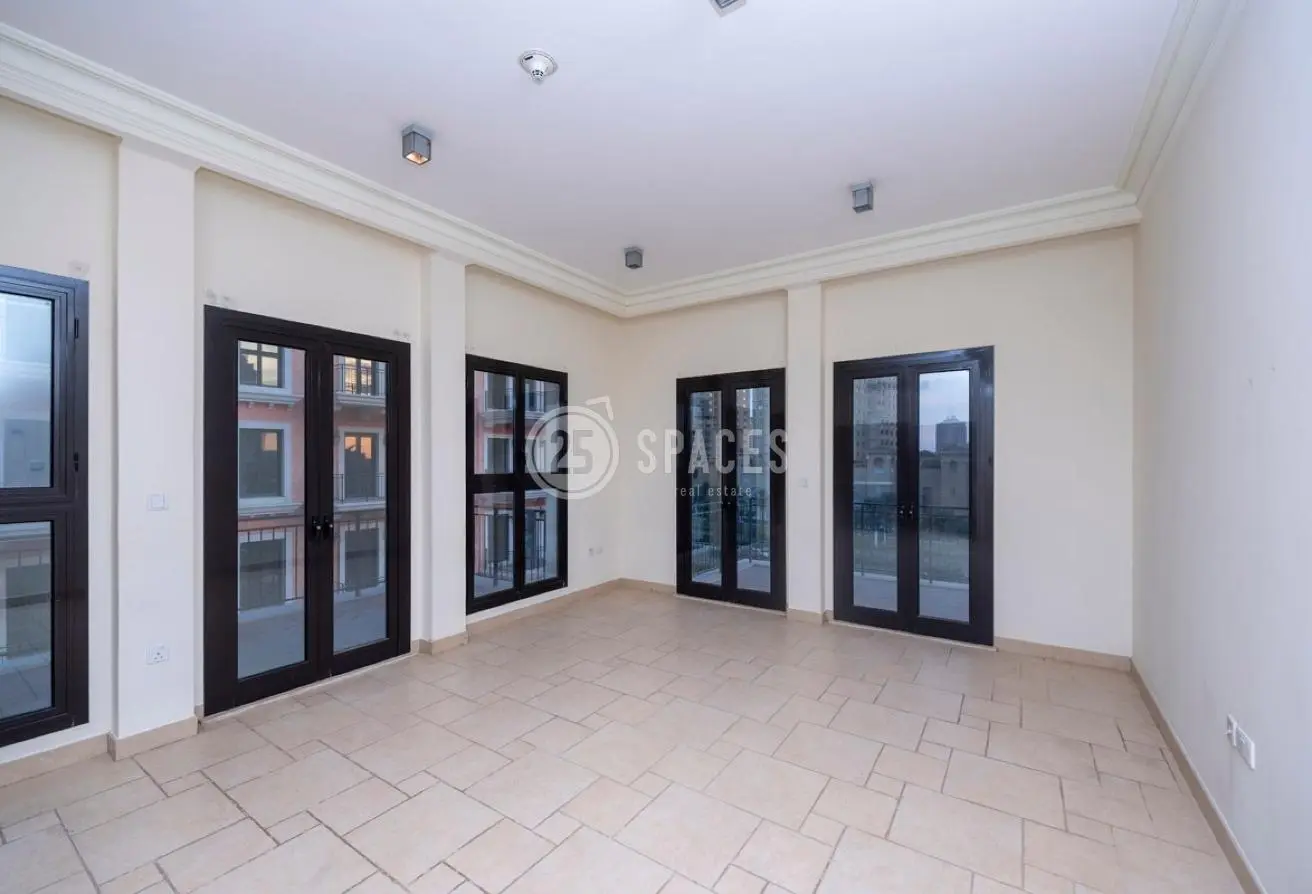 62972403 - Property Main Image