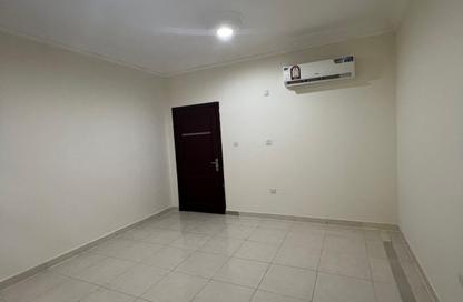 Apartment - Studio - 1 for rent in Ain Khaled - Doha Apartment - Studio - 1 for rent in Ain Khaled - Doha