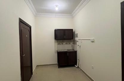 Apartment - Studio - 1 for rent in Ain Khaled - Doha