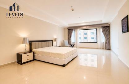 Apartment - 2 Bedrooms - 2 Bathrooms for rent in East Porto Drive - Porto Arabia - The Pearl Island - Doha Apartment - 2 Bedrooms - 2 Bathrooms for rent in East Porto Drive - Porto Arabia - The Pearl Island - Doha