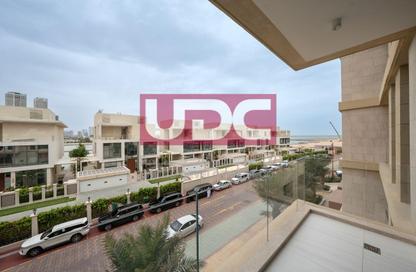 Apartment - 2 Bedrooms - 4 Bathrooms for sale in Crystal Residence - Gewan Island - The Pearl Island - Doha Apartment - 2 Bedrooms - 4 Bathrooms for sale in Crystal Residence - Gewan Island - The Pearl Island - Doha