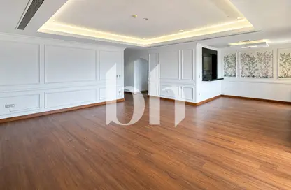 Apartment - 2 Bedrooms - 3 Bathrooms for rent in West Porto Drive - Porto Arabia - The Pearl Island - Doha