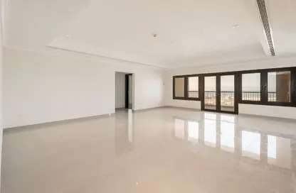 Apartment - 2 Bedrooms - 3 Bathrooms for rent in East Porto Drive - Porto Arabia - The Pearl Island - Doha