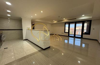 Apartment - 2 Bedrooms - 2 Bathrooms for rent in East Porto Drive - Porto Arabia - The Pearl Island - Doha