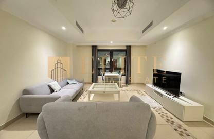 Apartment - 1 Bedroom - 2 Bathrooms for rent in West Porto Drive - Porto Arabia - The Pearl Island - Doha
