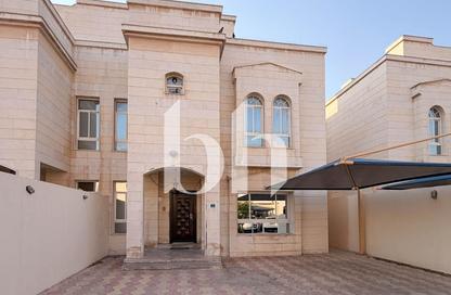 Villa - 3 - 4 for rent in Wholesale Market Street - Abu Hamour - Doha