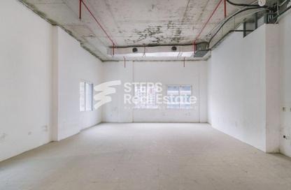 Shop - Studio - 1 Bathroom for rent in Qatar finance House - C-Ring Road - Al Sadd - Doha