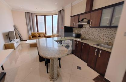 Apartment - 1 Bedroom - 2 Bathrooms for rent in Umm Ghwailina Comm - Umm Ghuwalina - Umm Ghuwailina - Doha