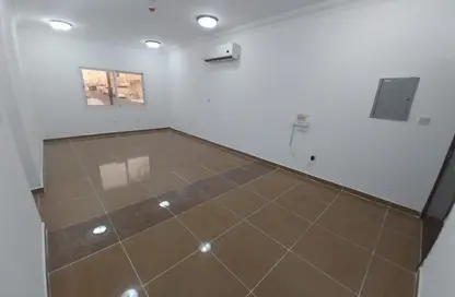 Apartment - 2 Bedrooms - 2 Bathrooms for rent in Old Airport 43 - Old Airport Road - Doha