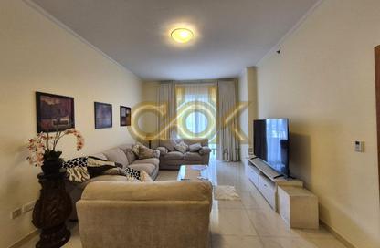 Apartment - 1 Bedroom - 2 Bathrooms for rent in Viva West - Viva Bahriyah - The Pearl Island - Doha