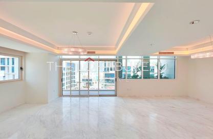Duplex - 4 Bedrooms - 5 Bathrooms for sale in Crystal Residence - Gewan Island - The Pearl Island - Doha Duplex - 4 Bedrooms - 5 Bathrooms for sale in Crystal Residence - Gewan Island - The Pearl Island - Doha