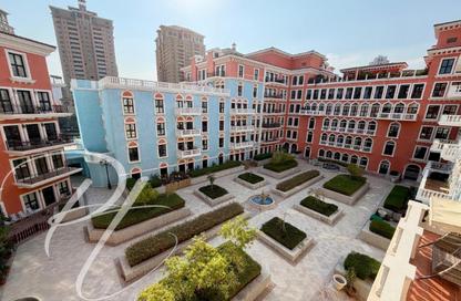 Apartment - 1 - 2 for sale in Carnaval - Qanat Quartier - The Pearl Island - Doha