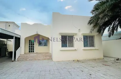 مجمع سكني - 3 غرف نوم - 3 حمامات للايجار في شارع النعيجة - غرب الهلال - الهلال - الدوحة