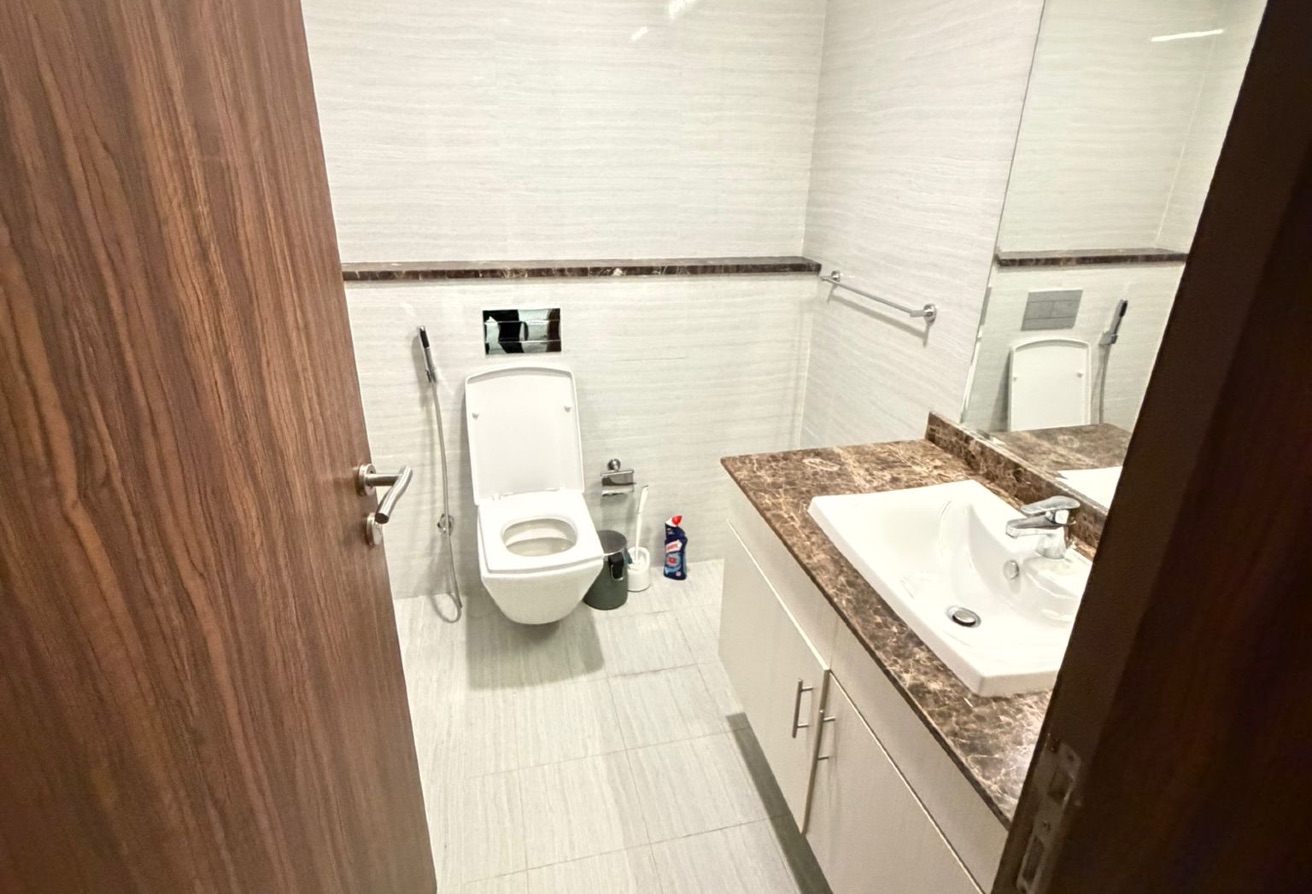 1BR | Fully Furnished | Spacious | Cozy thumbnail 5