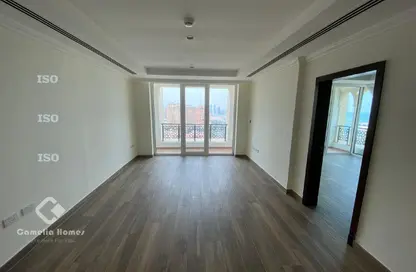 Apartment - 2 Bedrooms - 3 Bathrooms for rent in Viva West - Viva Bahriyah - The Pearl Island - Doha