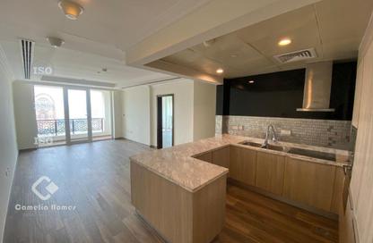 Apartment - 2 Bedrooms - 3 Bathrooms for rent in Viva West - Viva Bahriyah - The Pearl Island - Doha