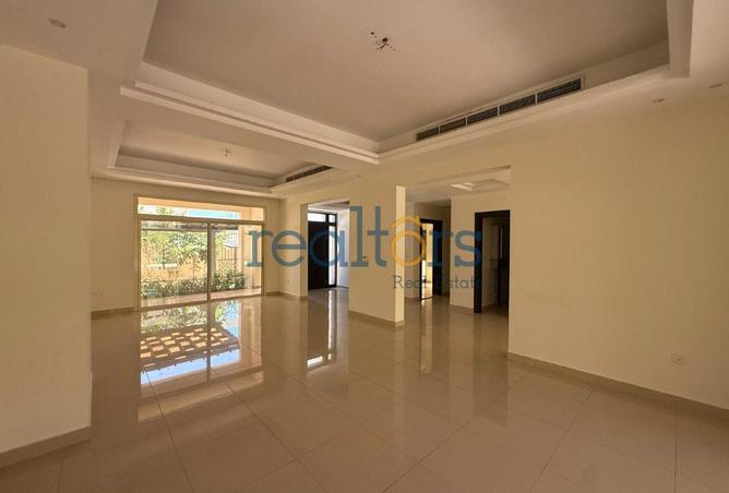 56620271 - Property Image 3