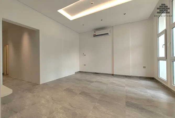 63920051 - Property Image 3