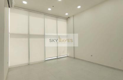 Retail - Studio for rent in Al Kheesa - Al Kheesa - Umm Salal Mohammed