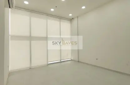 Retail - Studio for rent in Al Kheesa - Al Kheesa - Umm Salal Mohammed
