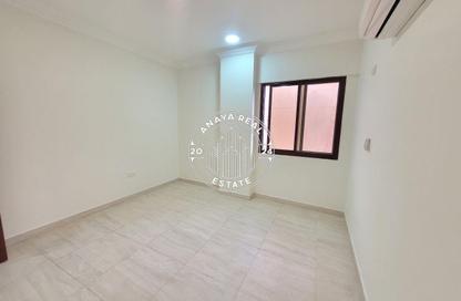 Apartment - 3 Bedrooms - 2 Bathrooms for rent in Al Mansoura - Al Mansoura - Doha