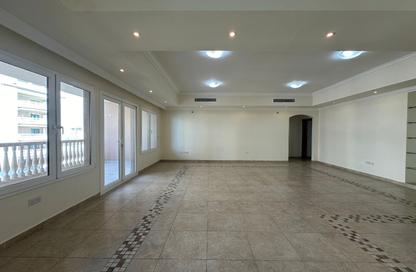 Apartment - 3 Bedrooms - 3 Bathrooms for sale in The Pearl Island - Doha